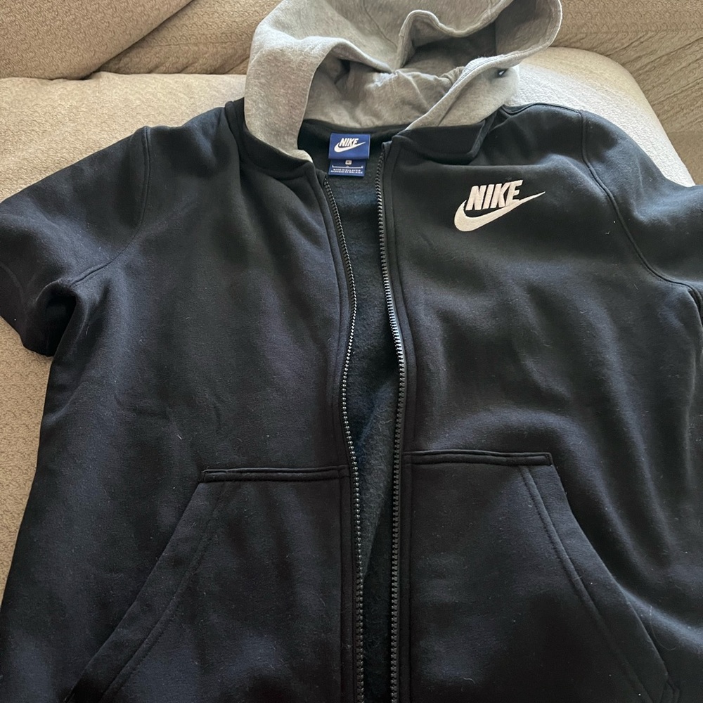 Nike short sleeve zip up